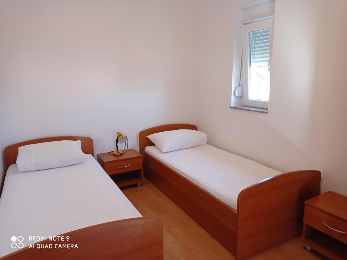 Apartments Vodopija 300M To The Beach Sveti Filip i Jakov Εξωτερικό φωτογραφία