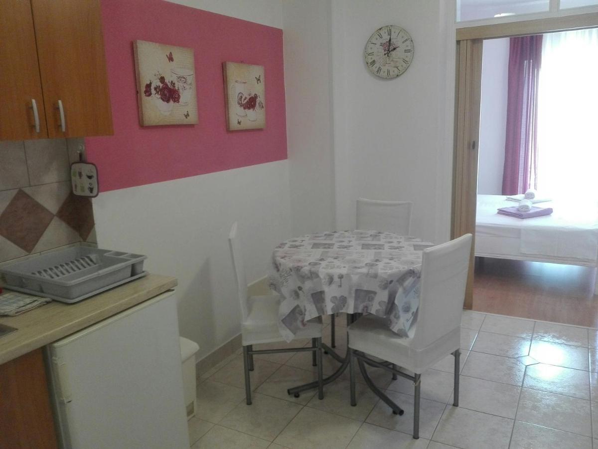 Apartments Vodopija 300M To The Beach Sveti Filip i Jakov Εξωτερικό φωτογραφία