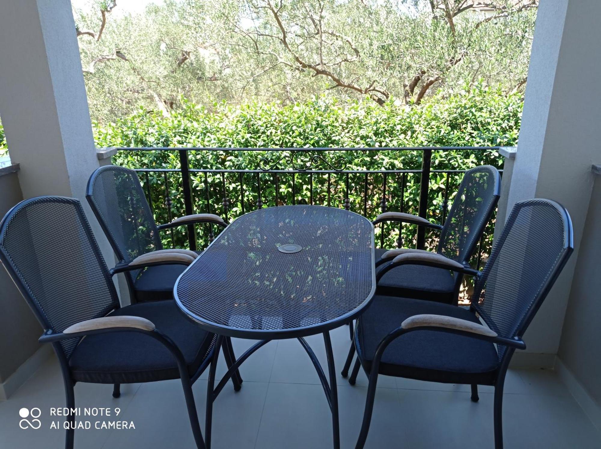 Apartments Vodopija 300M To The Beach Sveti Filip i Jakov Δωμάτιο φωτογραφία