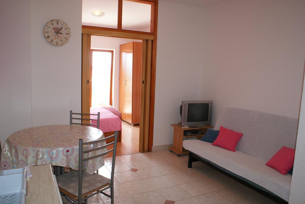 Apartments Vodopija 300M To The Beach Sveti Filip i Jakov Εξωτερικό φωτογραφία