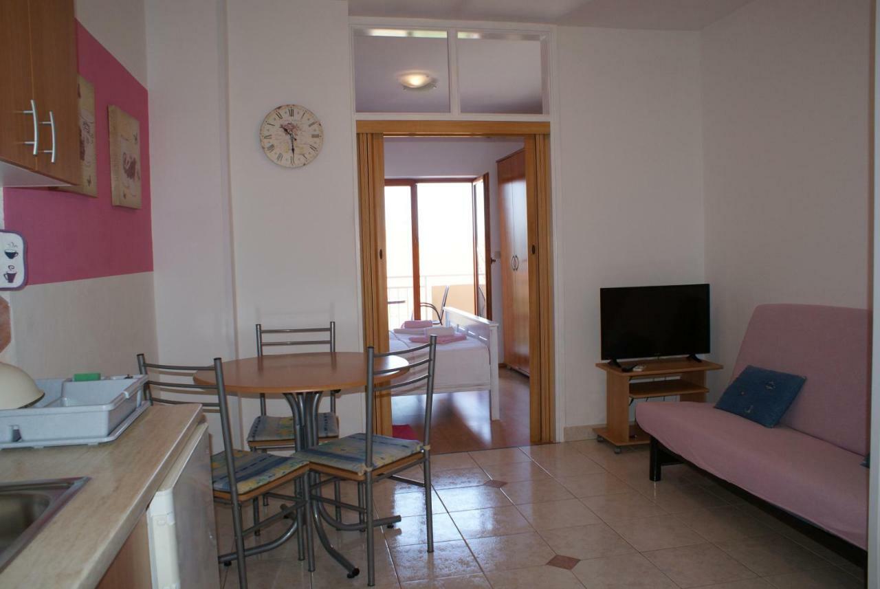 Apartments Vodopija 300M To The Beach Sveti Filip i Jakov Εξωτερικό φωτογραφία